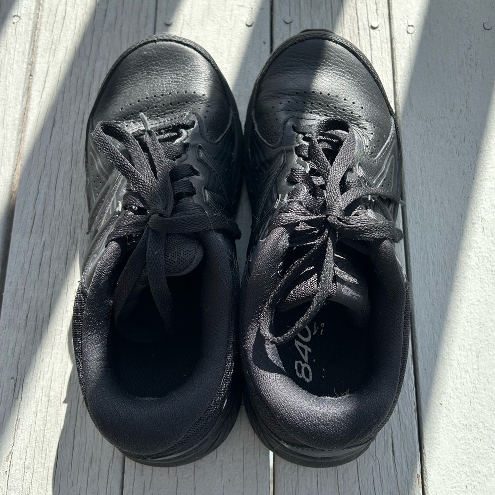 New Balance Walking Shoes - Picture 6 of 10